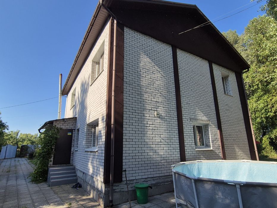 Будинок біля води перша лінія. Можливий продаж по сертифікату