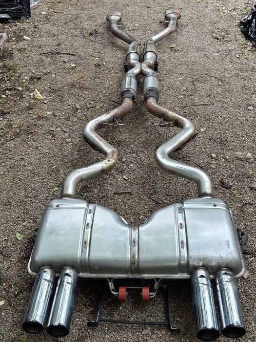 Wydech Tłumik katalizatory do BMW E92 E93 E90 M3