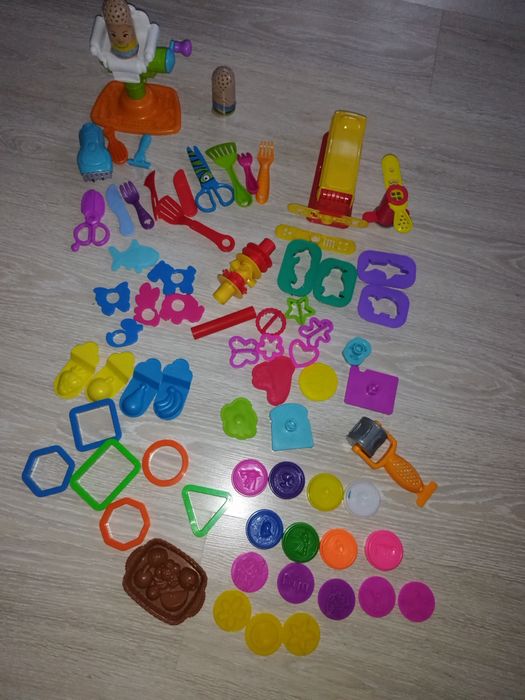 Mega zestaw foremek play doh