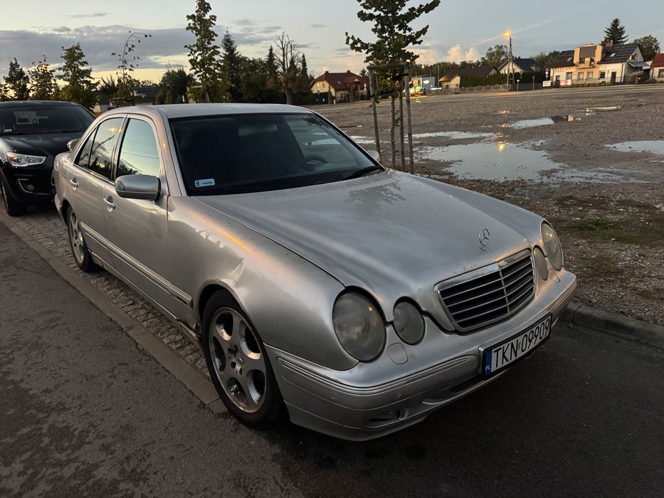 Mercedes-Benz Seria 300