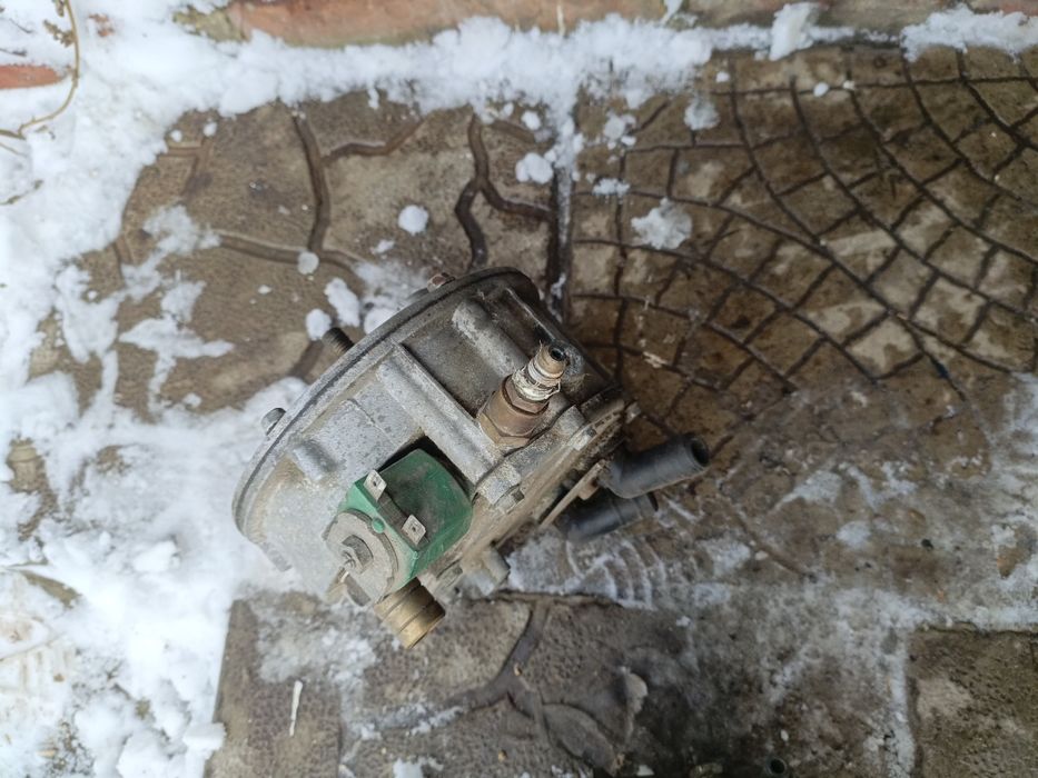 Карбюратор К126Б.б.у.К88А.  б.уПочти новый.