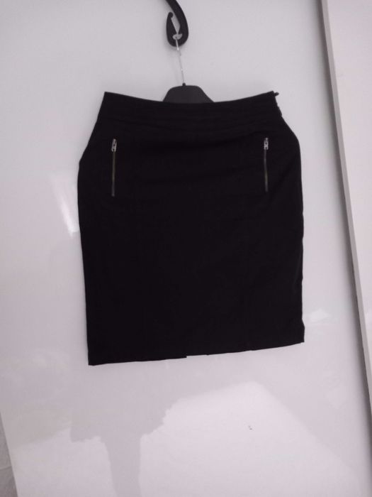 Spódniczka spódnica czarna ołówkowa H&M Divided  rozmiar 36 S