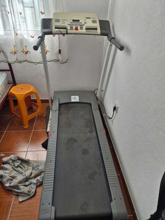 Venda de passadeira funcional. Recolha deve de ser feita pelo comprador