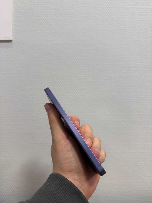 Продам Samsung Galaxy S24 8/128GB Black/Purple