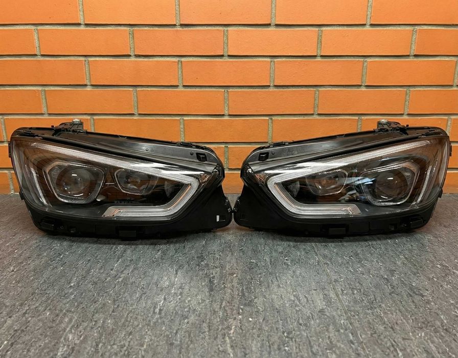 Фари передні Mercedes AMG GT C190 W190 Lift Фара права або ліва EU USA
