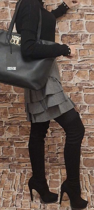 Spódnico-spodenki w kolorze szarym i czarnym Marki by o la la