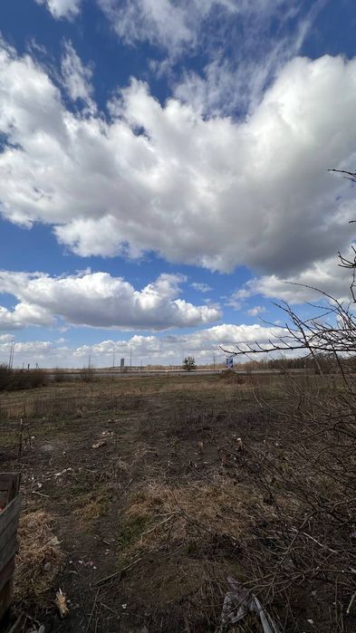 Продам будинок і приватизовану ділянку.