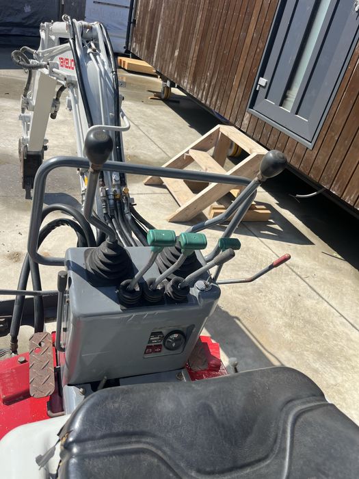 Minikoparka TAKEUCHI TB108 , 1 tona