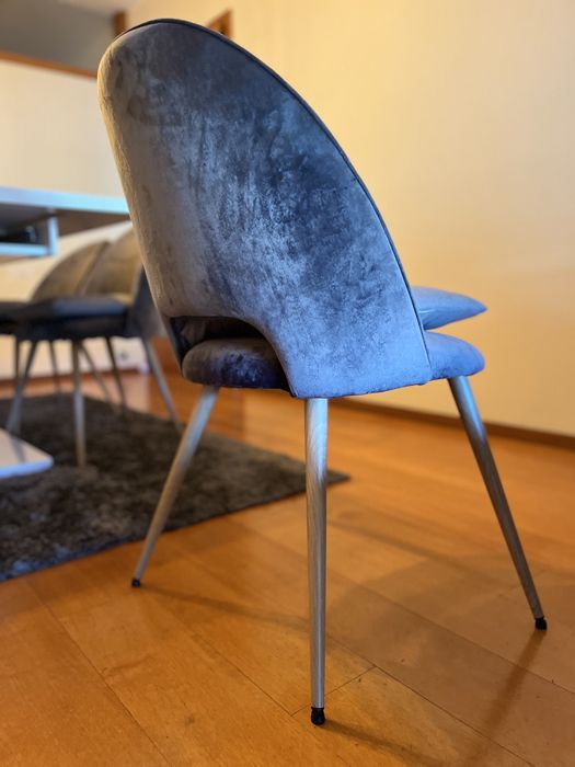 Mesa de jantar com 6 cadeiras