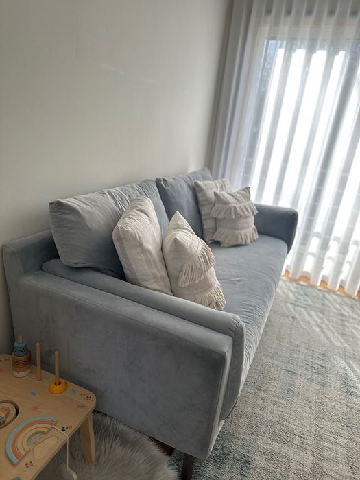 Sofá 3 lugares em veludo