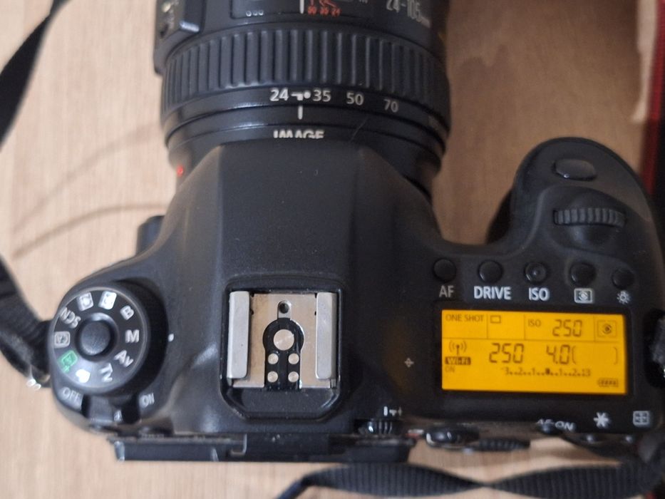 Фотоапарат Canon EOS 6D