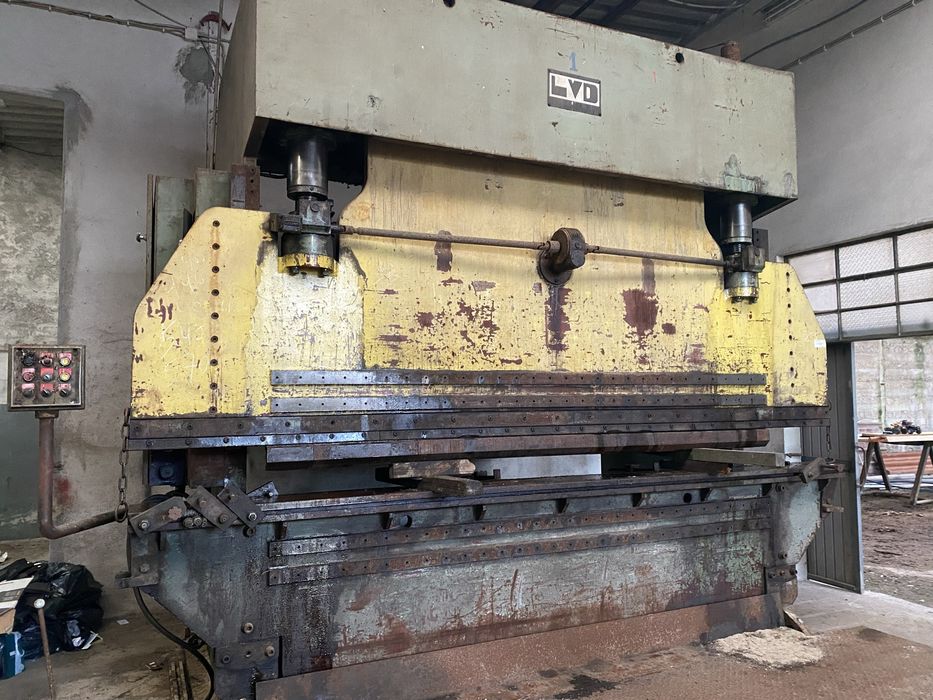 Quinadeira - Prensa hidraulica