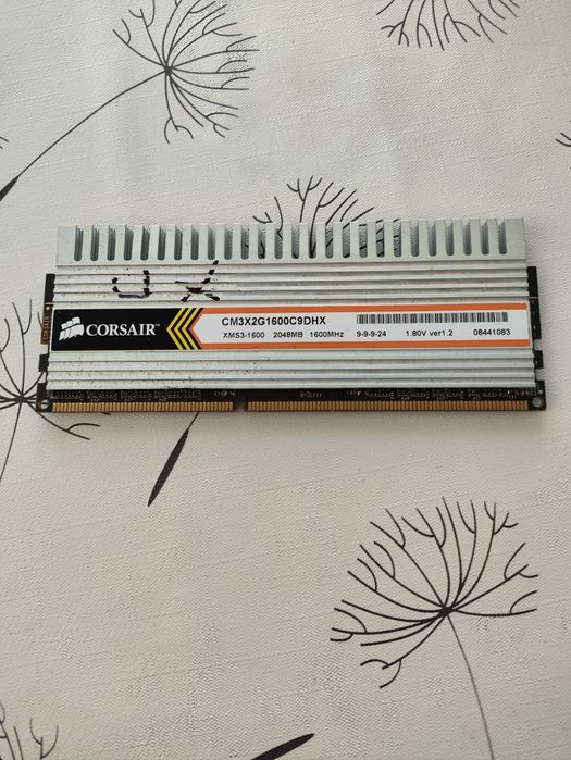 Оперативна пам'ять серверна Nanya 8Gb DDR3 1333Mhz PC3L-10600R ECC