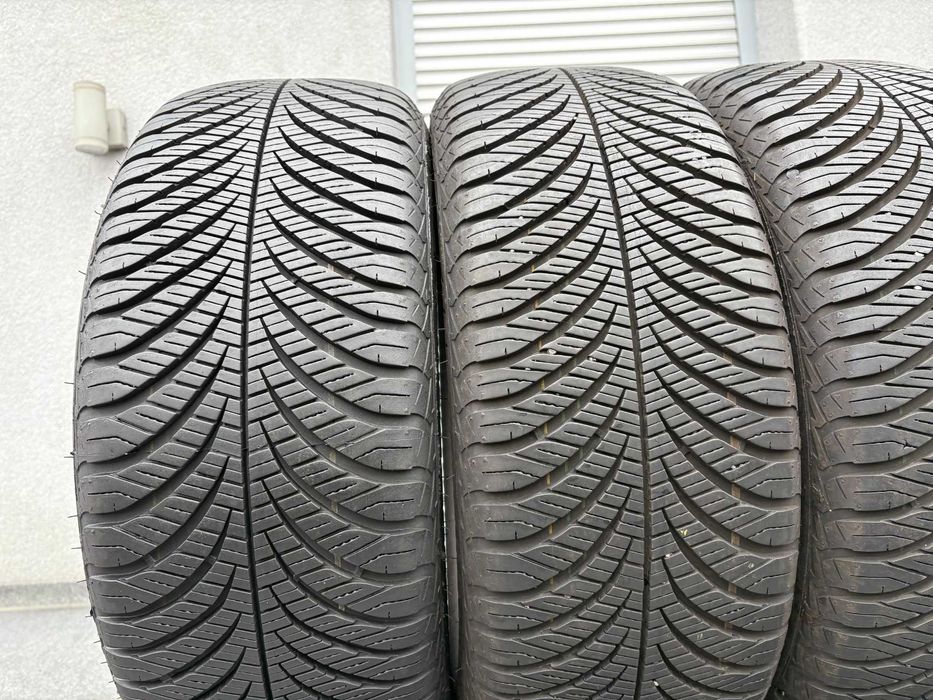 4szt całoroczne 215/55R17 GoodYear 7,8mm 2024-21r świetny stan! 4S85