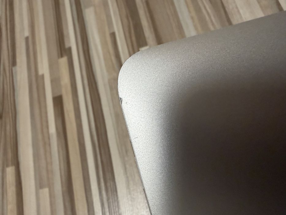 MacBook Air 13” 2015 року