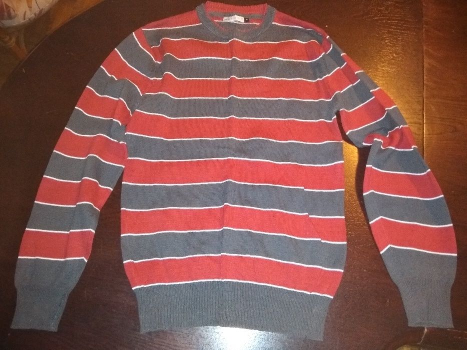 sweter w czerwono-szare pasy - rozmiar s