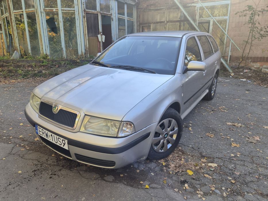 Шкода Октавия 2000 р. 1,9 тді 2400 $