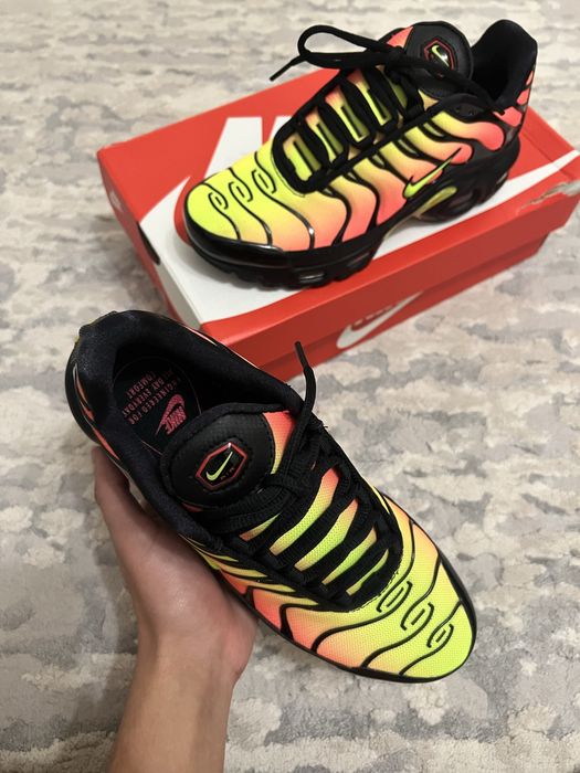 Кроссовки Nike air max plus tn новые