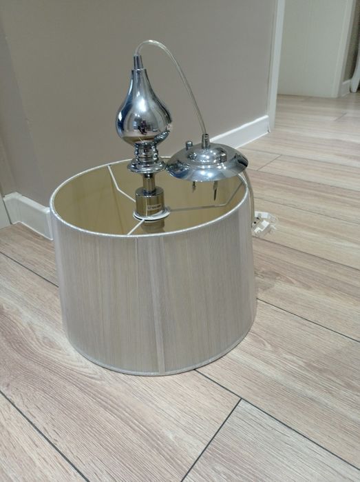 Lampa sufitowa srebrna