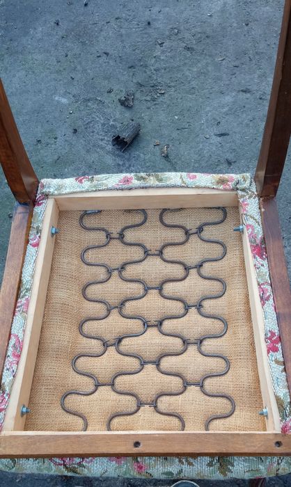 Табуретки кухонные. Стул на дачу.