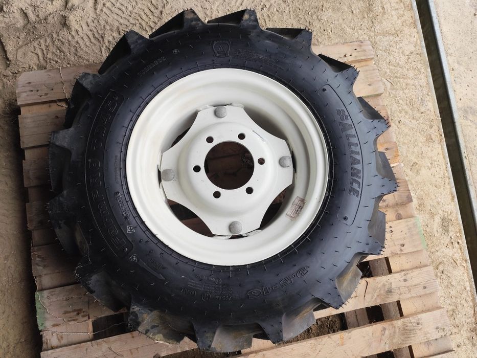 Pneus tractor com jante