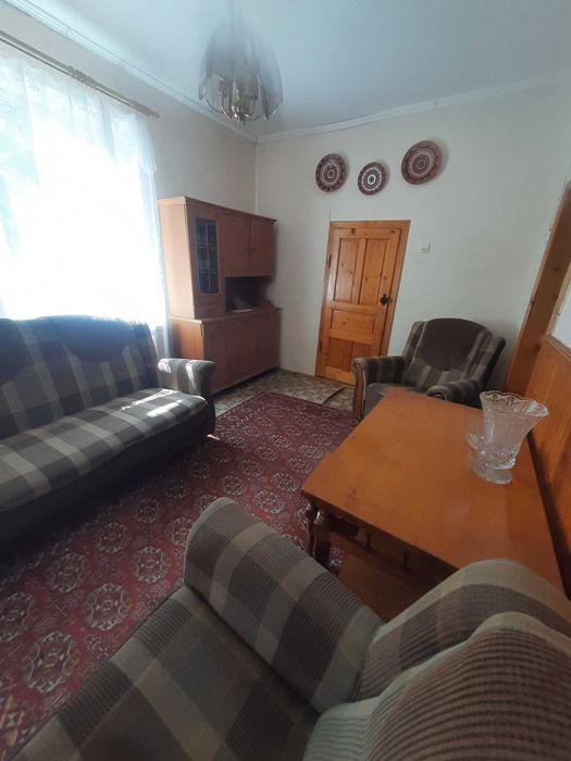 Продаю будинок із земельною ділянкою в м.Чоп