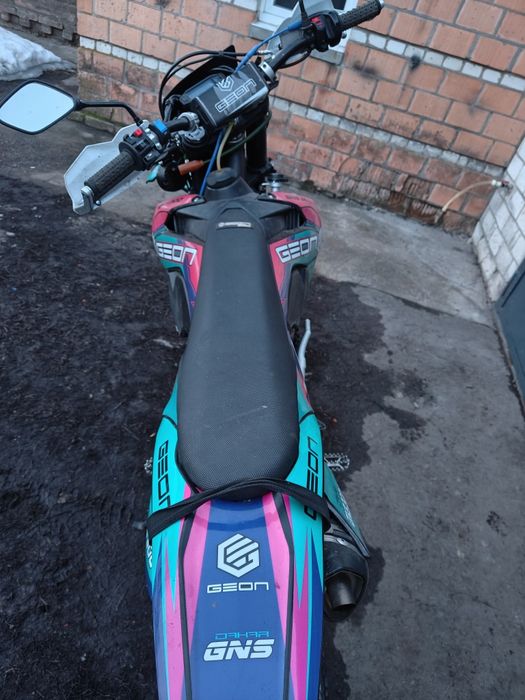 Продам мотоцикл Geon Dakar GNS 300R