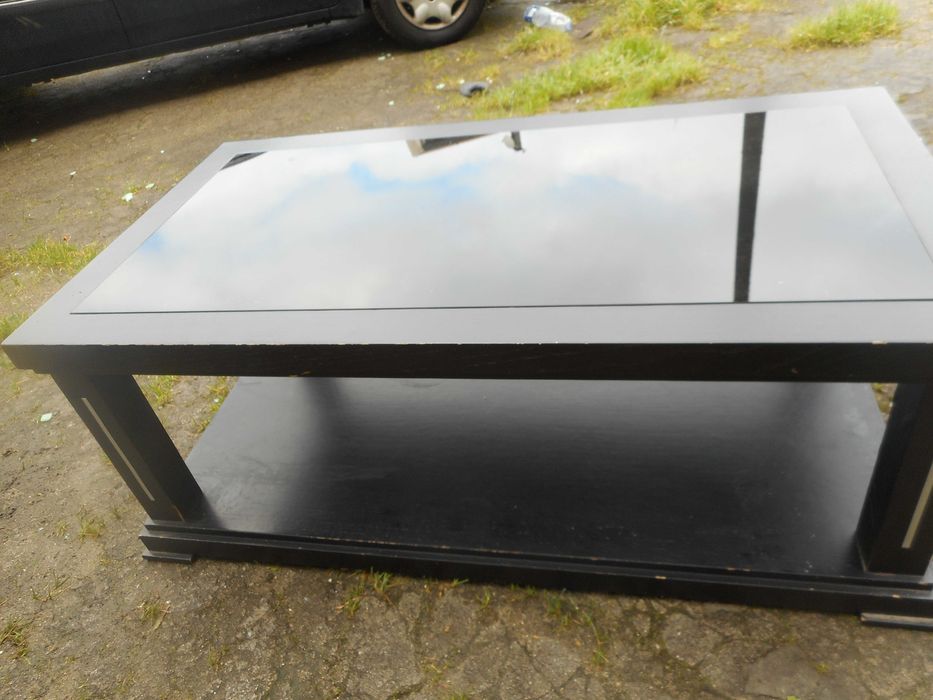 Mesa de centro com vidro