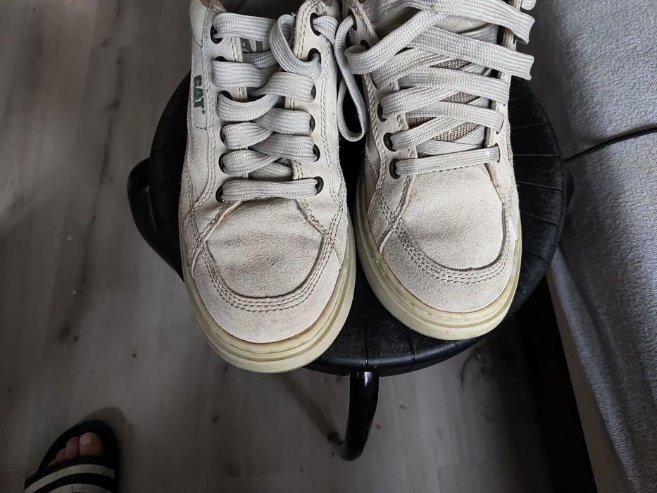 Buty sneakers zamszowe Caterpillar rozmiar  40