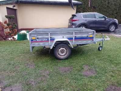 Przyczepka samochodowa