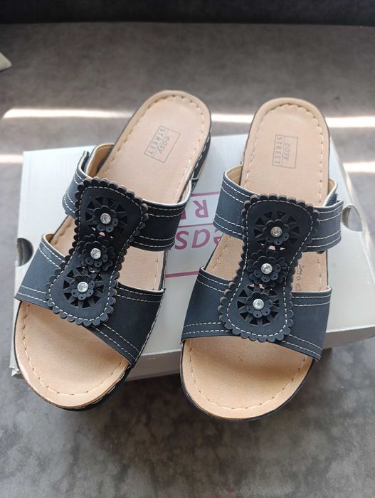 Klapki pantofle damskie r 39 Easy Street, Nowe