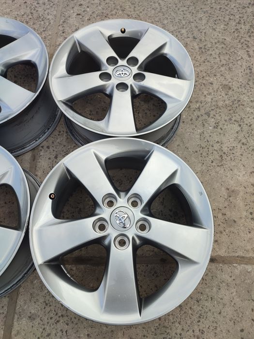 Диски 5/114.3 R17 Tayota Camry Avensis