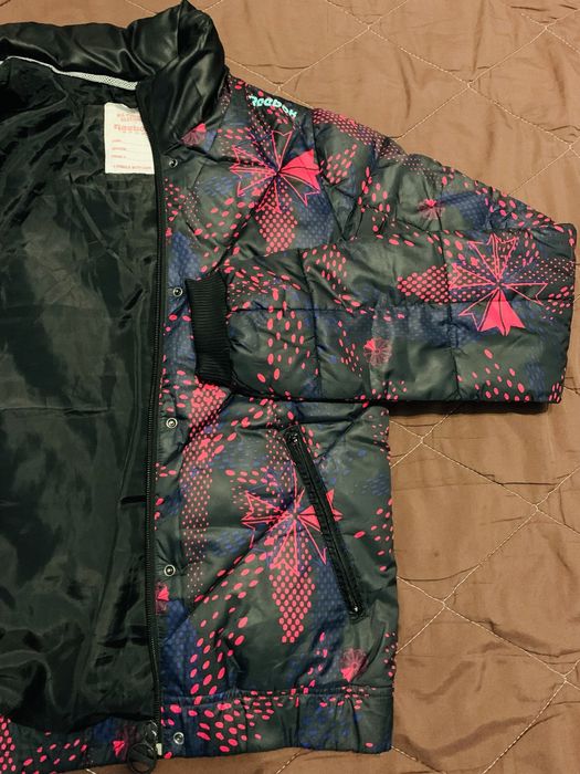 Куртка жіноча Reebok XS
