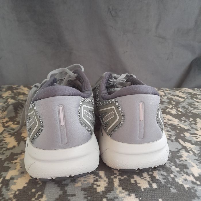 Buty męskie Brooks i ASICS GT-2000 10