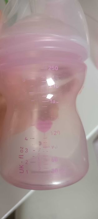 Biberões chicco natural feeling e copos aprendizagem