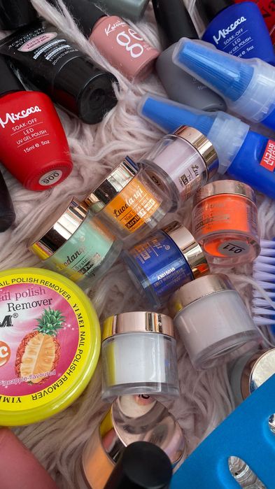 gel ,vernizes ,unhas, máquina