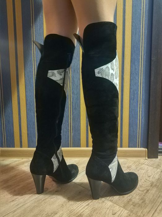 Зимові замшеві сапожки