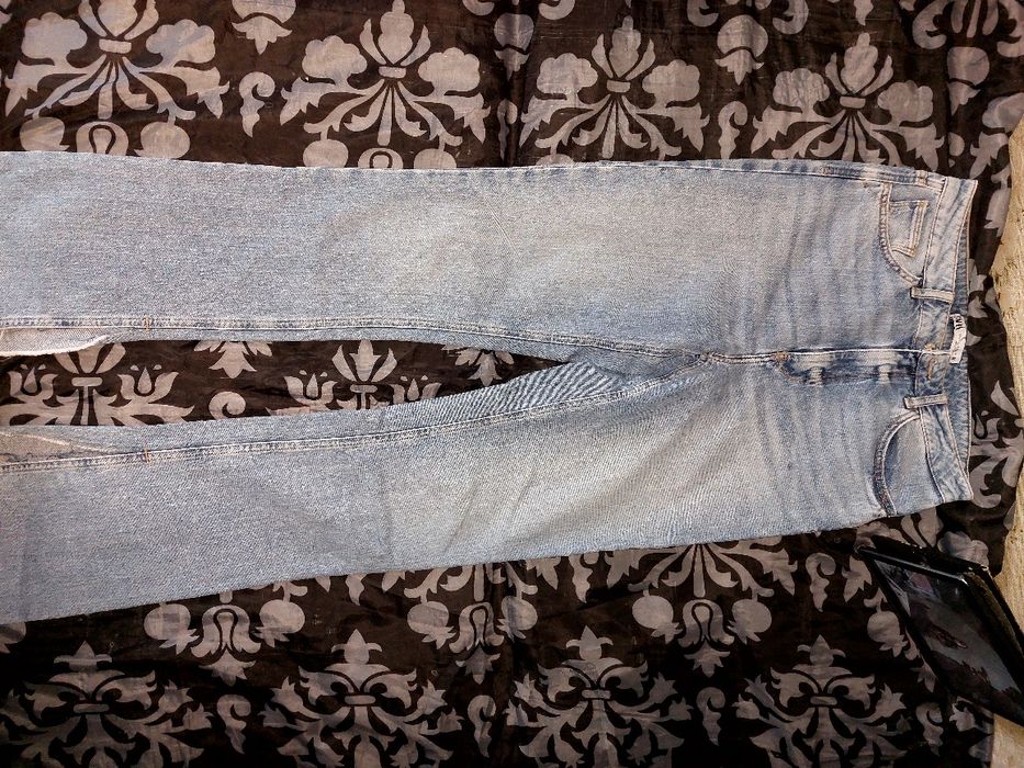 Джинсы Zara б/у 30 размер ,покупала в Турции в этом году за 400 т.лир