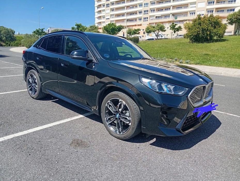 BMW iX2 eDrive20 Pack Desportivo M Pro