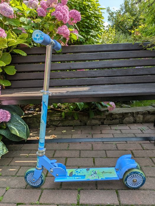 Дитячий самокат Amigo