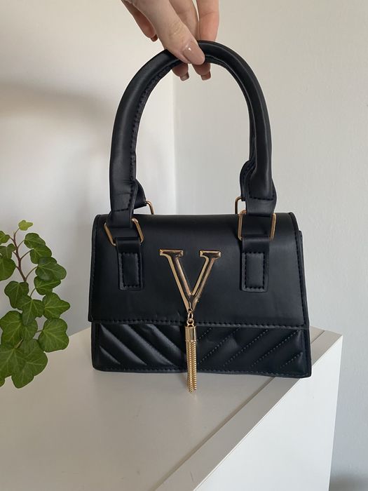 Elegancka czarna torebka