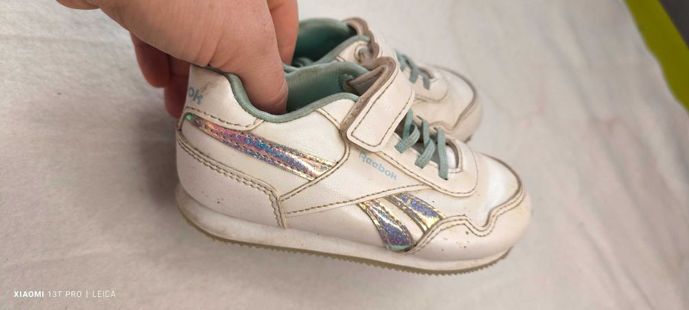 Buty sportowe dla dziewczynki od Reebok, 24