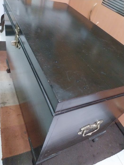 Arca em madeira antiga impecavel