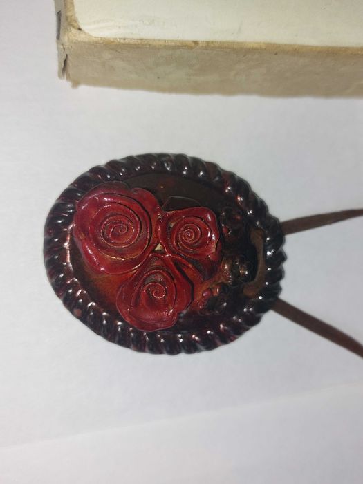 Кулон     новый.