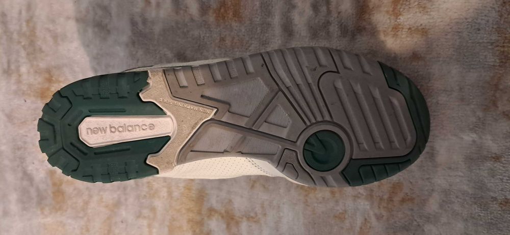 New Balance 550 verdes e brancas