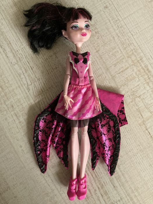Monster High Draculaura interaktywna firmy Mattel