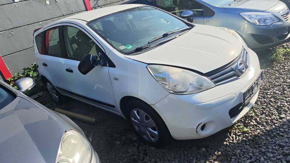 Разборка Nissan Note Ниссан Ноут Е11 1.4, 1.5dci, 1.6i кпп двигун фара