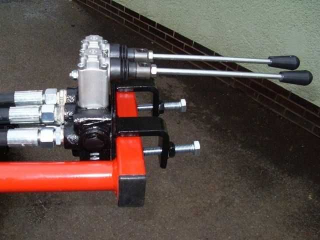 Frezarka do pni zaciągnikowa FP-01T