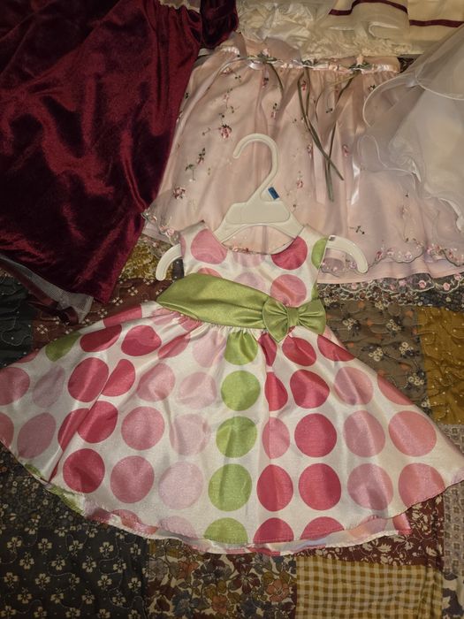 Sukienki dla dziewczynek 13 sztuk