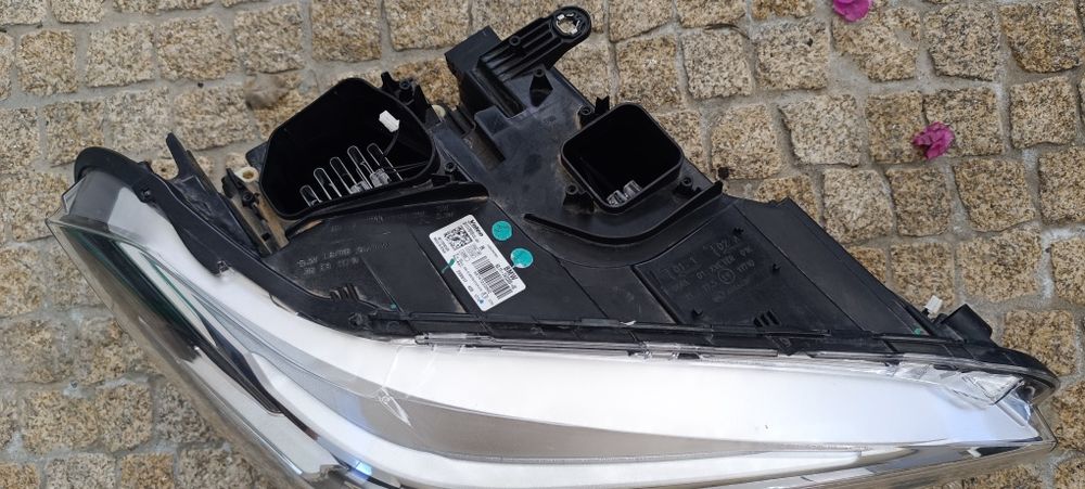 Farol BMW X1 F48  Full Led